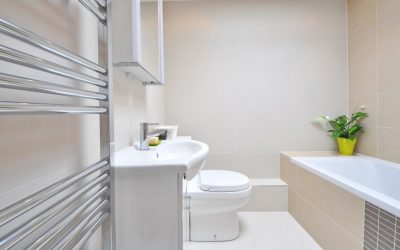 Alicatar el baño o pintar las paredes. La solución desde el punto de vista de una empresa de reformas.